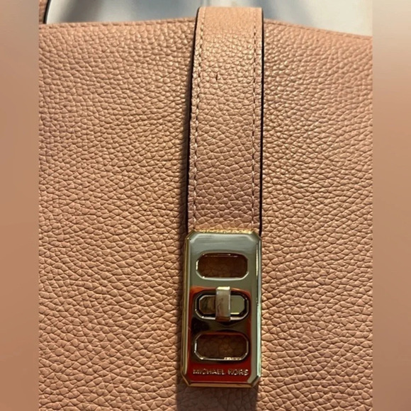 MICHAEL KORS Karson Leather Tote - Picture 3 of 16